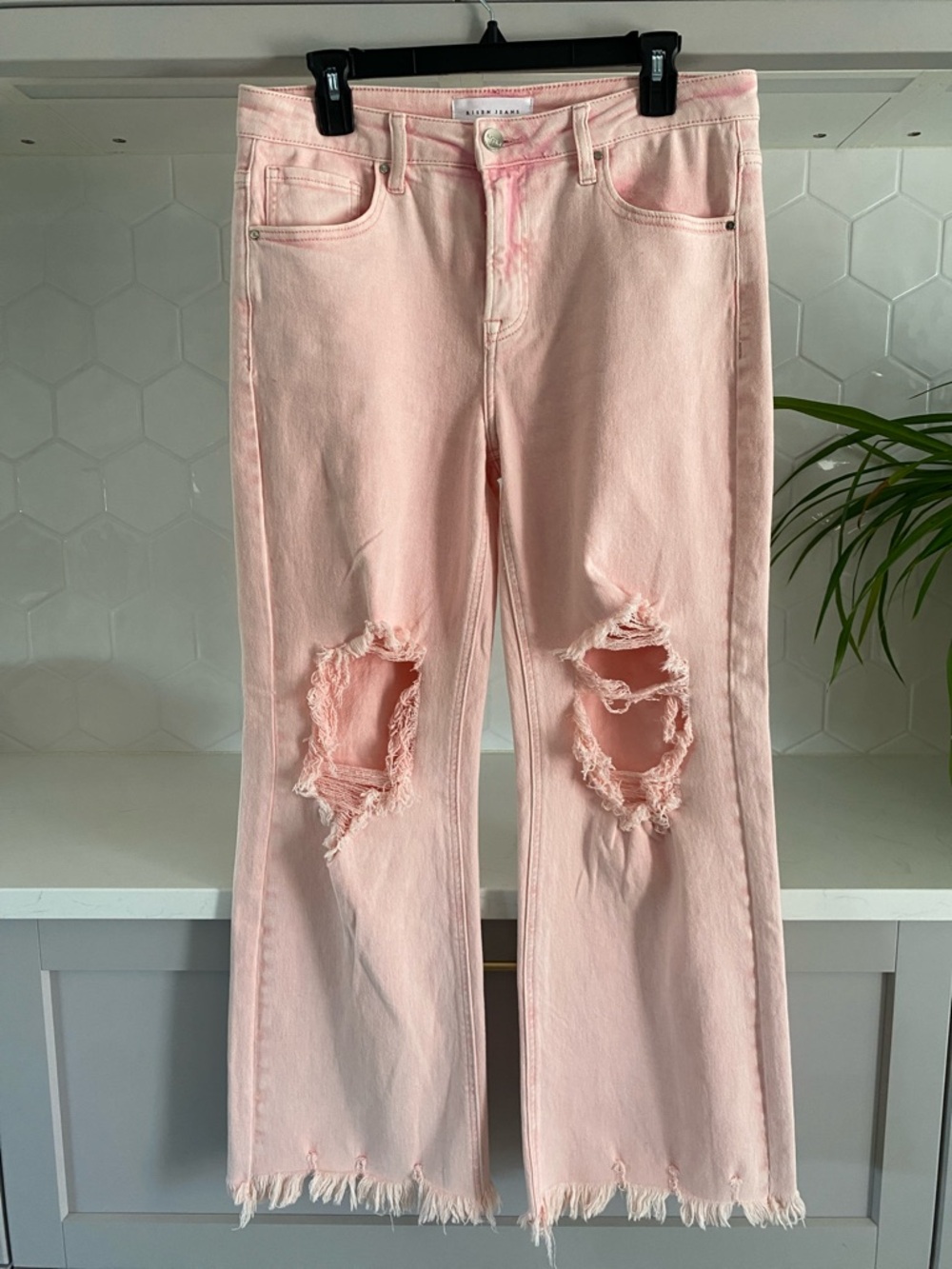Risen Light Pink Distressed Jeans - Women's Flare, size 11/30, Like New!